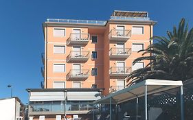 Hotel Bixio Camaiore